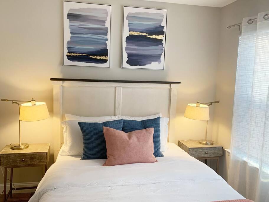 Beautiful 2Br Apt/Ewr Airport/King /Free Parking Newark Eksteriør bilde